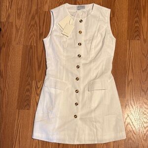 White Sleeveless Dress